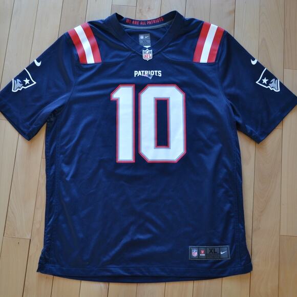 Mac Jones Nike NFL On Field New England Patriots Jersey 10 Size XL - Picture 1 of 4